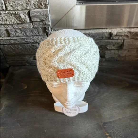 Handmade Knit Ear Warmer in Cream - Picture 4 of 6